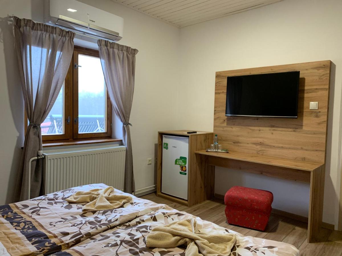 Ranc Pod Babicou Hotel Bojna Exterior photo